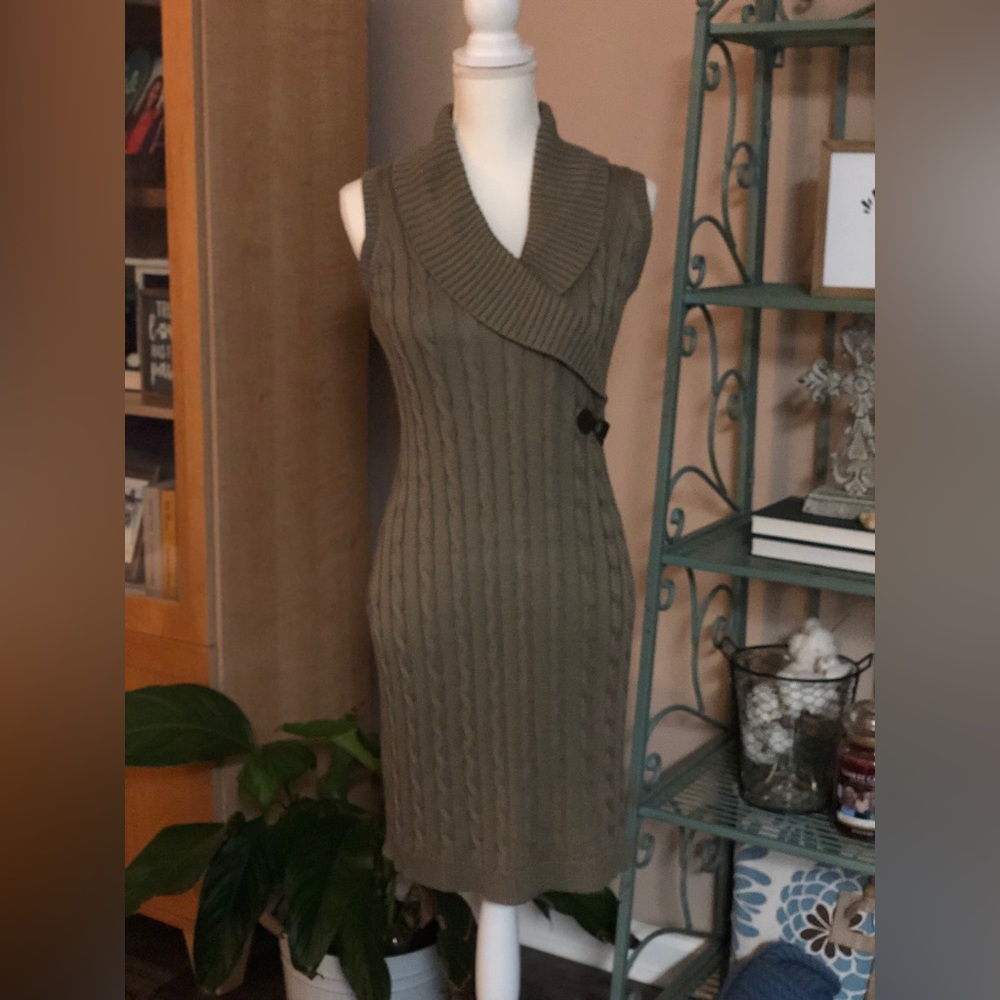 Calvin Klein Sleeveless Shawl Collar Lt Brown Cable Knit Sweater Dress Size S/P
